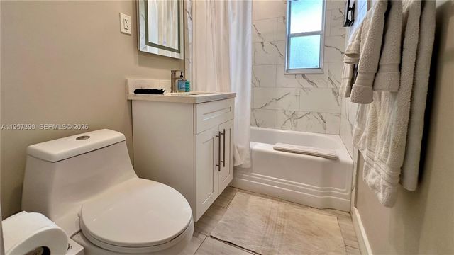 1324 NE 14th Ave, Fort Lauderdale, FL 33304