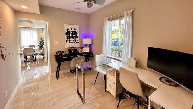 1324 NE 14th Ave, Fort Lauderdale, FL 33304