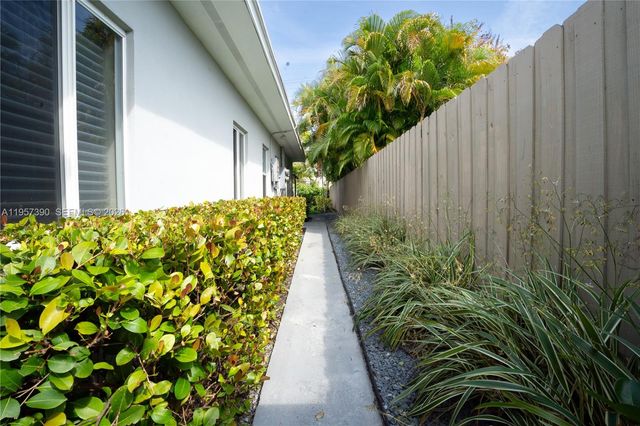 1324 NE 14th Ave, Fort Lauderdale, FL 33304