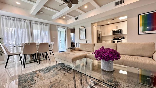 1324 NE 14th Ave, Fort Lauderdale, FL 33304