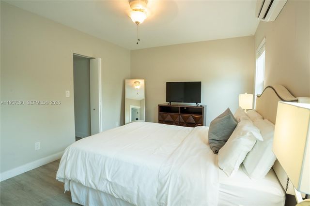 1324 NE 14th Ave, Fort Lauderdale, FL 33304