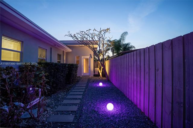 1324 NE 14th Ave, Fort Lauderdale, FL 33304