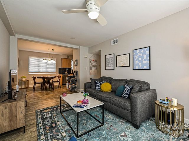 201 N Dotger Avenue C9, Charlotte, NC 28207