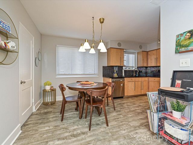 201 N Dotger Avenue C9, Charlotte, NC 28207