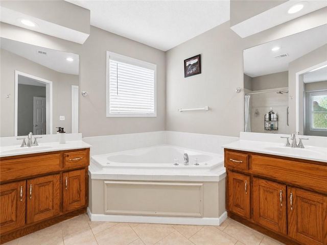 5642 Brownridge Drive, Shawnee, KS 66218