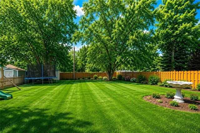 5642 Brownridge Drive, Shawnee, KS 66218