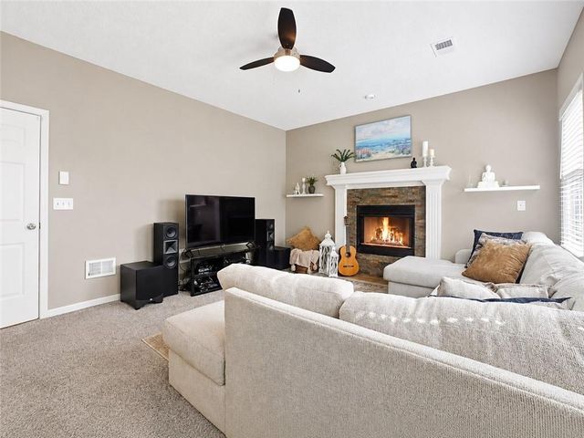 5642 Brownridge Drive, Shawnee, KS 66218