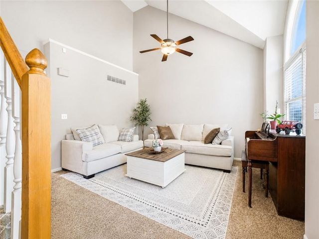 5642 Brownridge Drive, Shawnee, KS 66218