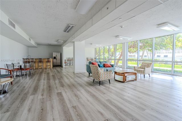 2655 Collins Ave 603, Miami Beach, FL 33140