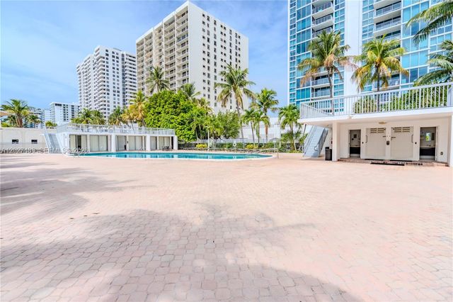 2655 Collins Ave 603, Miami Beach, FL 33140