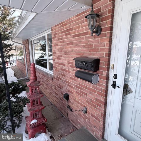 110 HUDSON AVENUE, Chambersburg, PA 17201