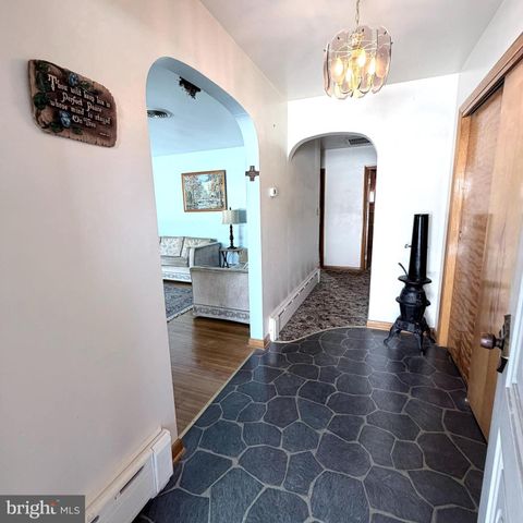 110 HUDSON AVENUE, Chambersburg, PA 17201