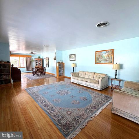 110 HUDSON AVENUE, Chambersburg, PA 17201