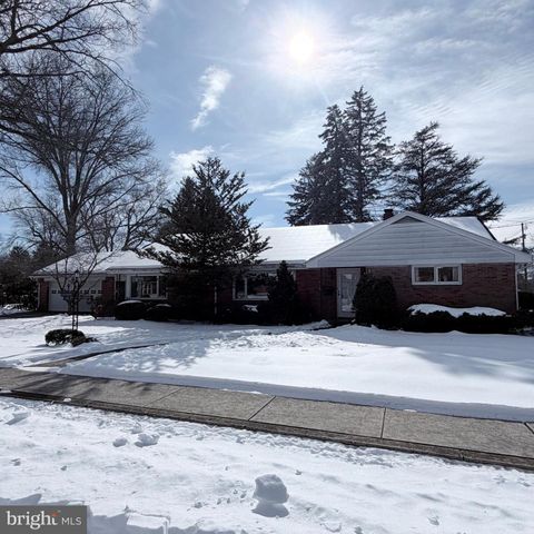 110 HUDSON AVENUE, Chambersburg, PA 17201