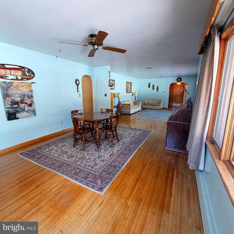 110 HUDSON AVENUE, Chambersburg, PA 17201