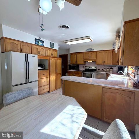 110 HUDSON AVENUE, Chambersburg, PA 17201