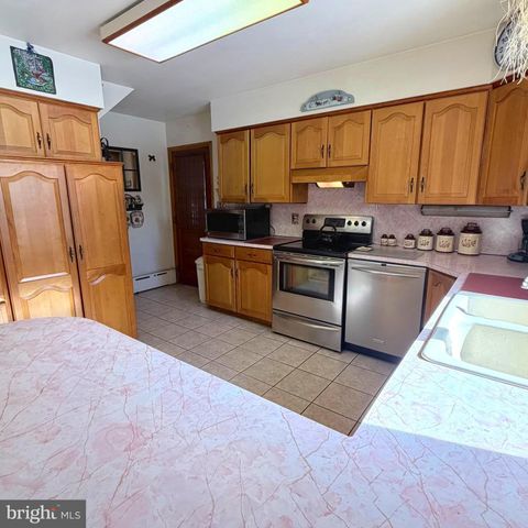 110 HUDSON AVENUE, Chambersburg, PA 17201