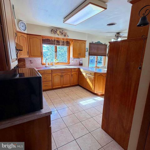 110 HUDSON AVENUE, Chambersburg, PA 17201