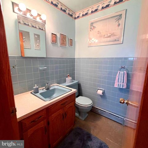 110 HUDSON AVENUE, Chambersburg, PA 17201