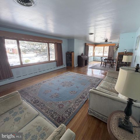 110 HUDSON AVENUE, Chambersburg, PA 17201