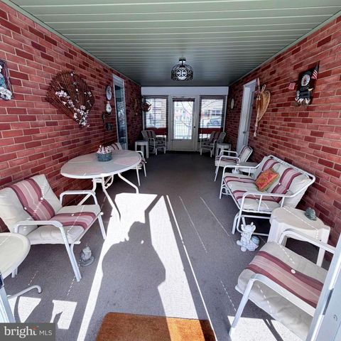 110 HUDSON AVENUE, Chambersburg, PA 17201