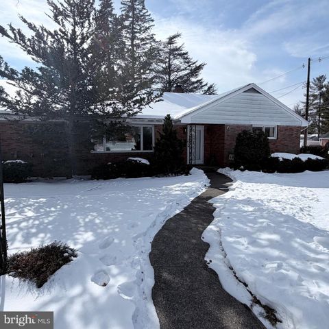 110 HUDSON AVENUE, Chambersburg, PA 17201