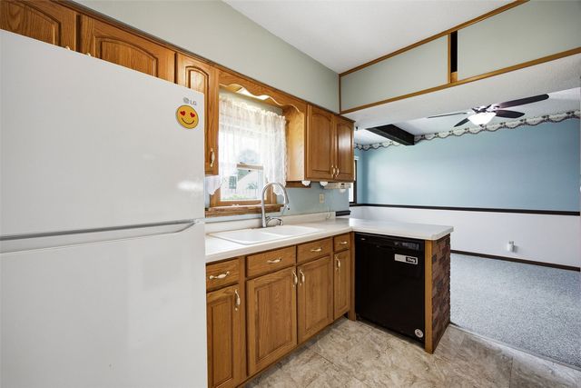 442 4th Avenue, Iowa City, IA 52245