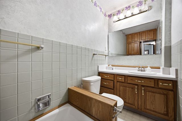 442 4th Avenue, Iowa City, IA 52245