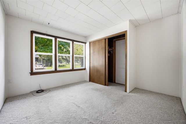 442 4th Avenue, Iowa City, IA 52245