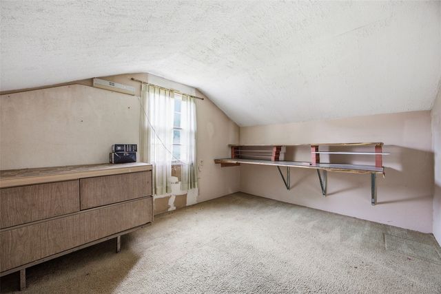442 4th Avenue, Iowa City, IA 52245