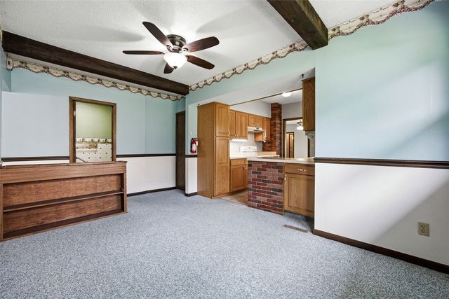 442 4th Avenue, Iowa City, IA 52245