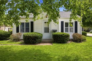 442 4th Avenue, Iowa City, IA 52245