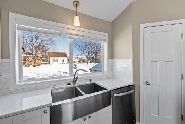 1603 Albemarle Street, Saint Paul, MN 55117