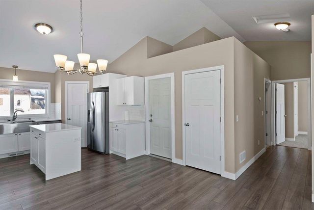 1603 Albemarle Street, Saint Paul, MN 55117