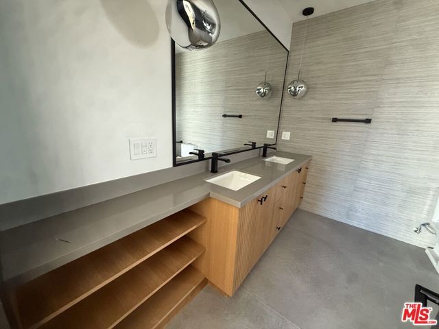 3021 Stanford Avenue, Marina Del Rey, CA 90292