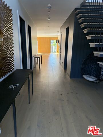 3021 Stanford Avenue, Marina Del Rey, CA 90292