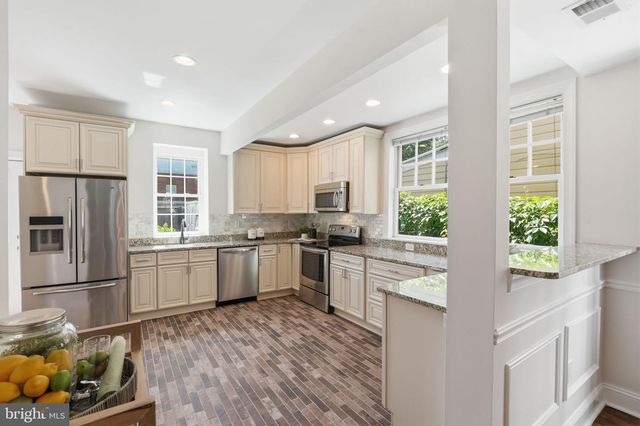 617 N COLUMBUS ST, Alexandria, VA 22314
