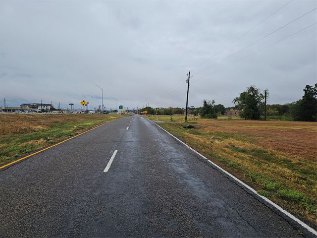 1105 I-45, Ennis, TX 75119