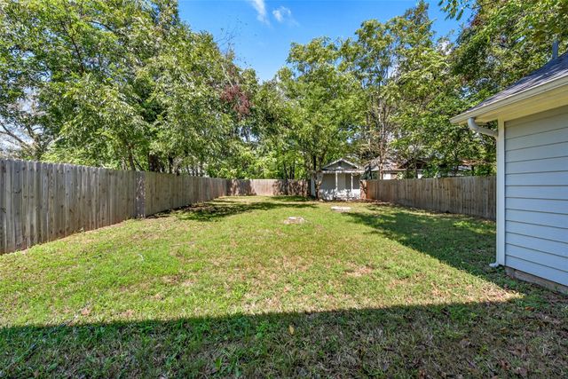 415 W Monterey Street, Denison, TX 75020