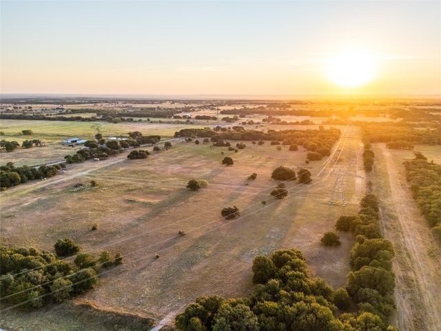 481 County Rd 1650, Chico, TX 76431