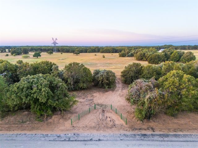 481 County Rd 1650, Chico, TX 76431