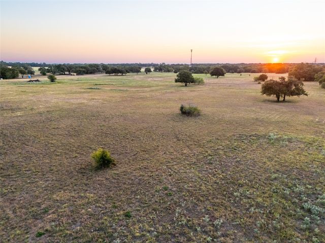 481 County Rd 1650, Chico, TX 76431