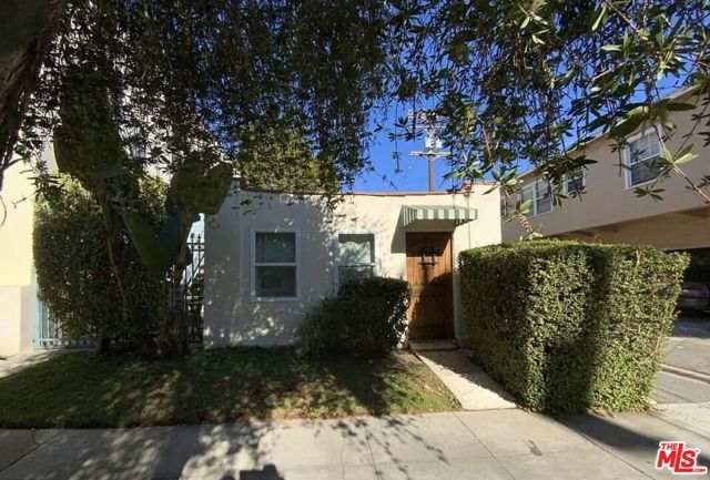 202 N La Peer Drive, Beverly Hills, CA 90211
