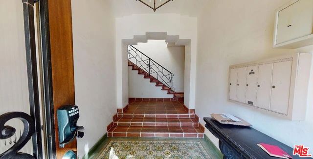 202 N La Peer Drive, Beverly Hills, CA 90211