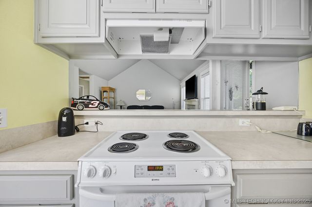 1112 S Marina Drive, Oologah, OK 74053