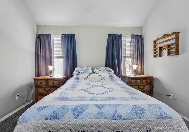 1112 S Marina Drive, Oologah, OK 74053