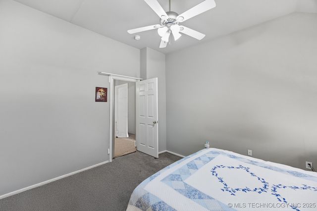 1112 S Marina Drive, Oologah, OK 74053