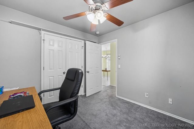 1112 S Marina Drive, Oologah, OK 74053