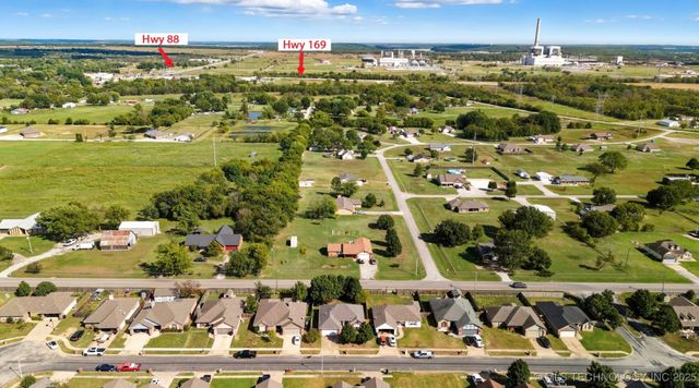 1112 S Marina Drive, Oologah, OK 74053