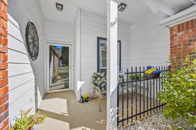 1112 S Marina Drive, Oologah, OK 74053